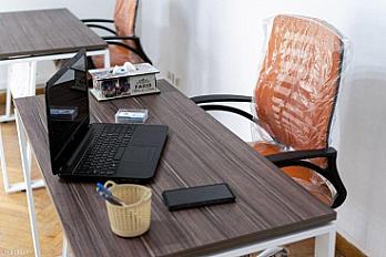 desk-2