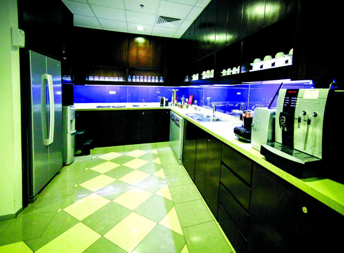 ae5d14bc-9661-42d3-89cf-2bd505b225fa_krt-kitchen