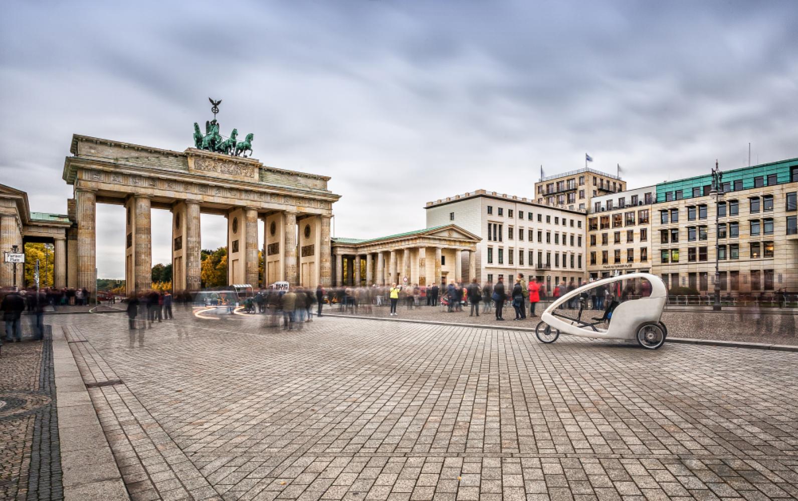 040a665b-b94e-4389-923d-fa697e9968db_aussen-06brandenburger-tor_md