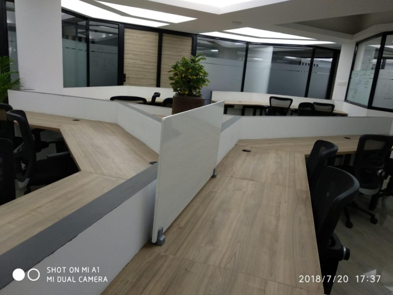 c88bd2ca-ca45-4e86-a945-9a5265801eda_dedicateddesk1