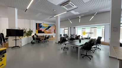 Standard Desk-4