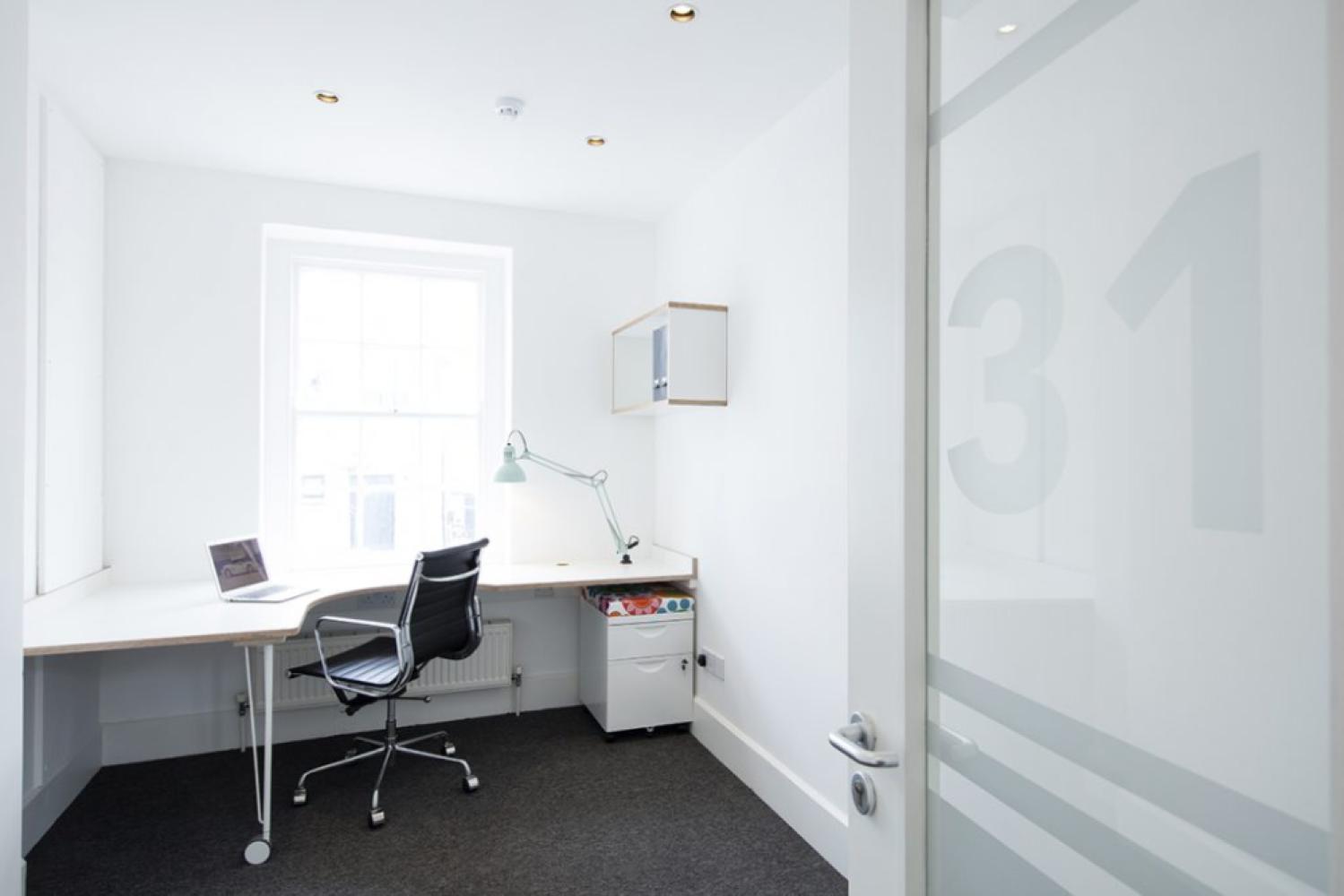 d7208c73-c108-491b-bb74-1d16105dbdbf_blackrock-office-1024x683
