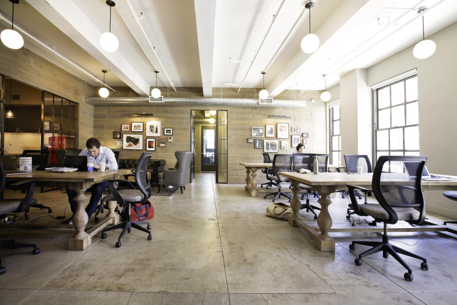 543e7323-ce24-4552-a12a-70054a8b5f53_12coworkingbright