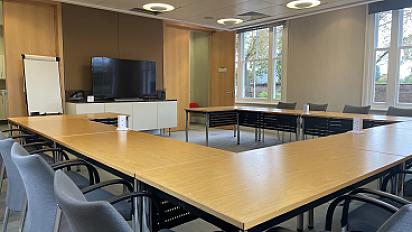meeting-room-0