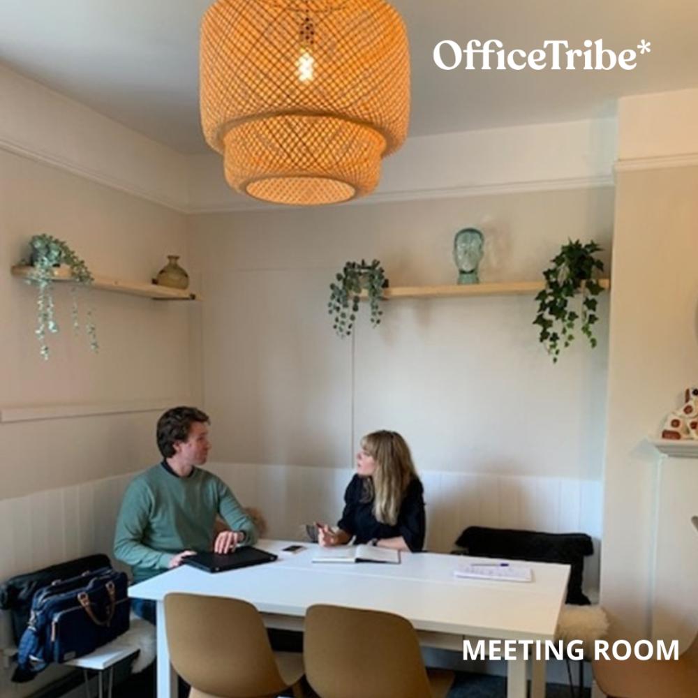27016950-e9a5-4fc7-af12-0c1d1d773e93_meeting_room_london_road