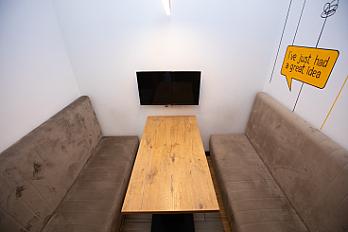 meeting-room-0