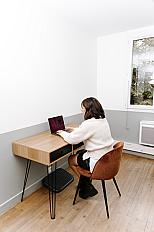desk-0