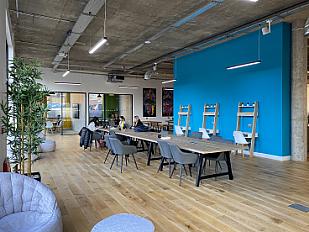 Coworking Desk-6