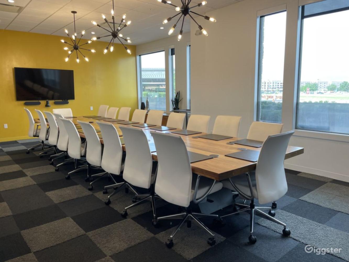 1bc73a08-2ccd-4c00-8fd3-614f74e1dbf2_friscozoomboardroom(1)