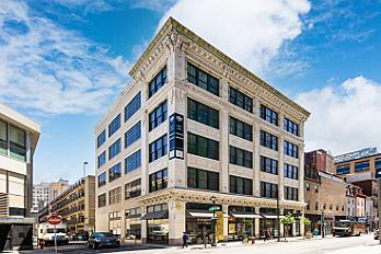 listing-the-yard-center-city-ou3sci