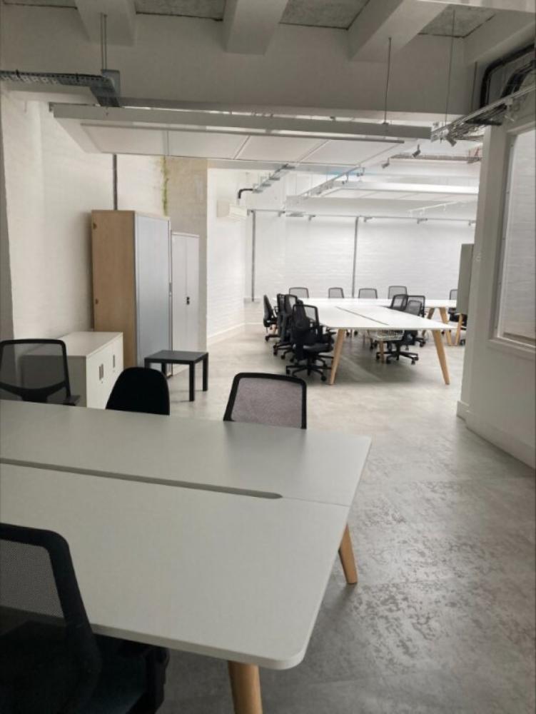 1cb2b0a2-14fb-4778-85f6-16db1160fefe_co-working
