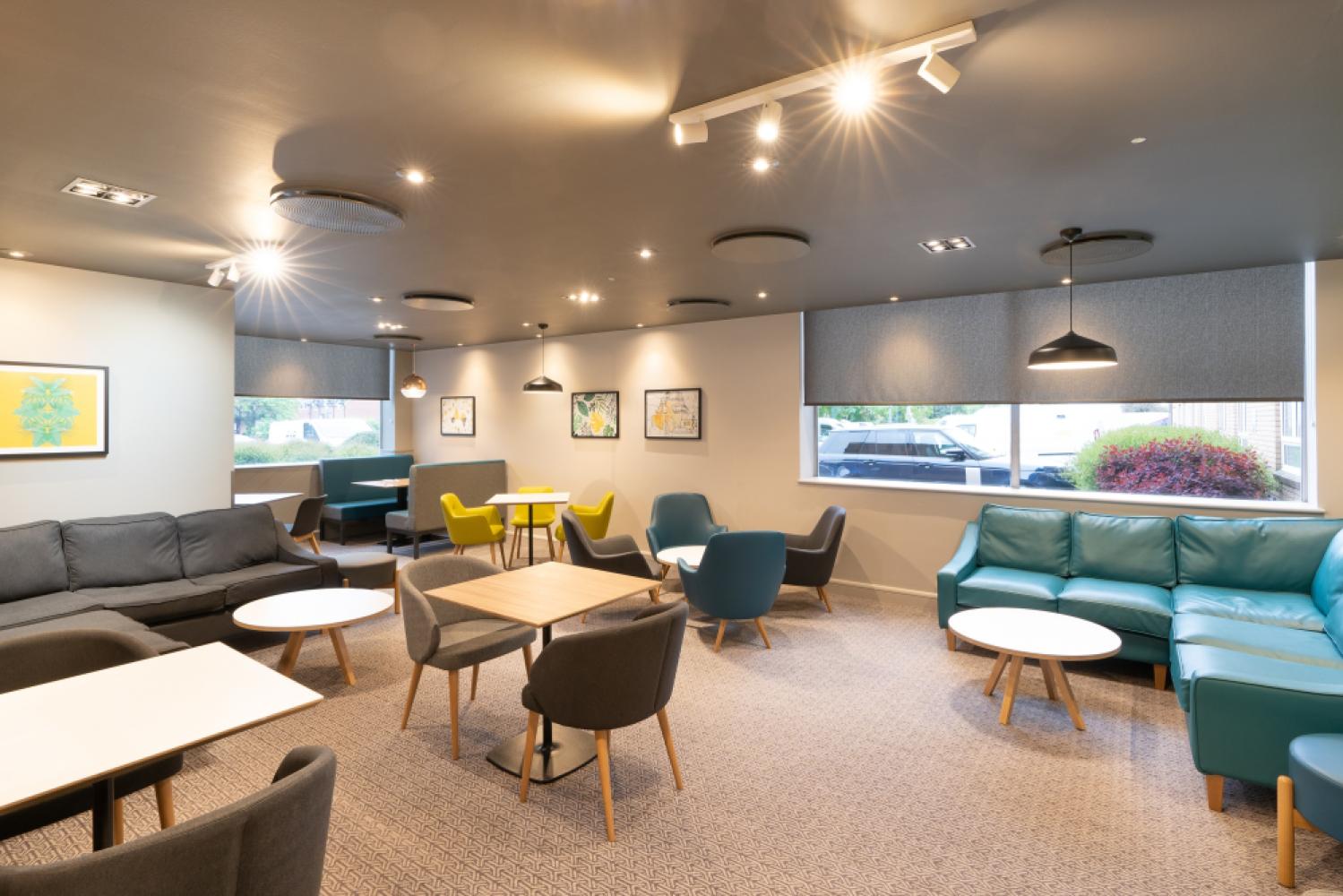 57e1a7e4-1744-4c04-b3cf-09bf12400380_holidayinneastleigh-67sizereduced
