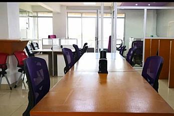 Hot Desk-1