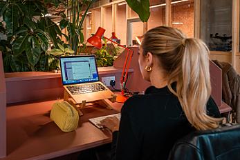 desk-2