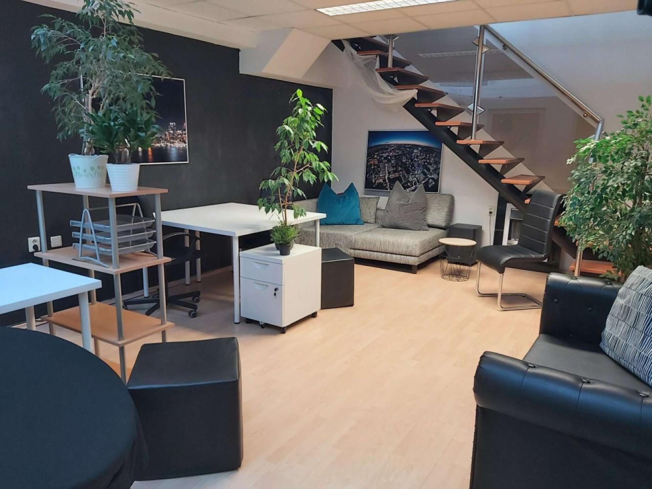 017a1f7b-b81f-4f30-8a92-3d2aed054e69_coworking_prizemie1